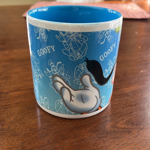 Disney Goofy Mug - Picture 3 of 8